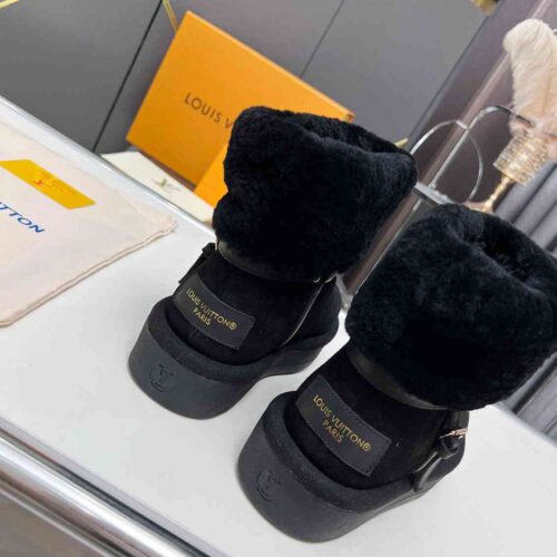 Alternative view of Louis Vuitton Aspen Platform Ankle Boot Black 1Ac78O