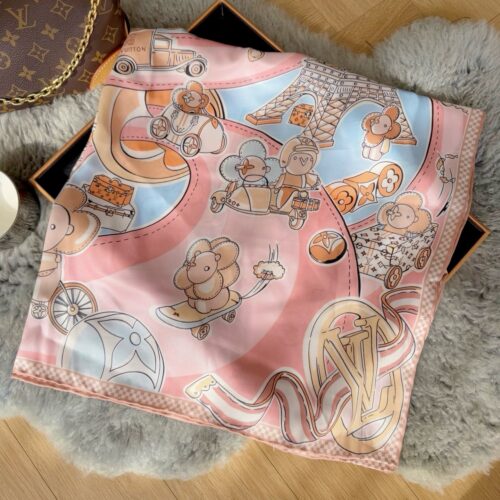 Alternative view of Louis Vuitton Vivienne 90 Speedy Printed Silk Square Scarf Light Pink M79155