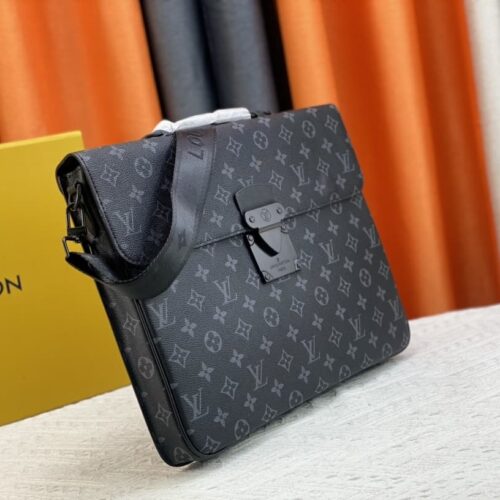 Alternative view of Louis Vuitton S Lock Briefcase Black 39Cm