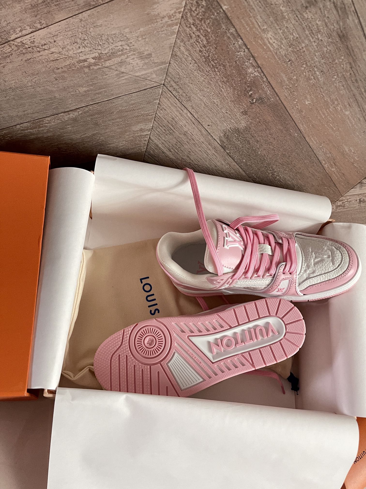 Louis Vuitton LV Trainer Grained Leather Sneaker Pink Rose 1AGZCF - Image 6