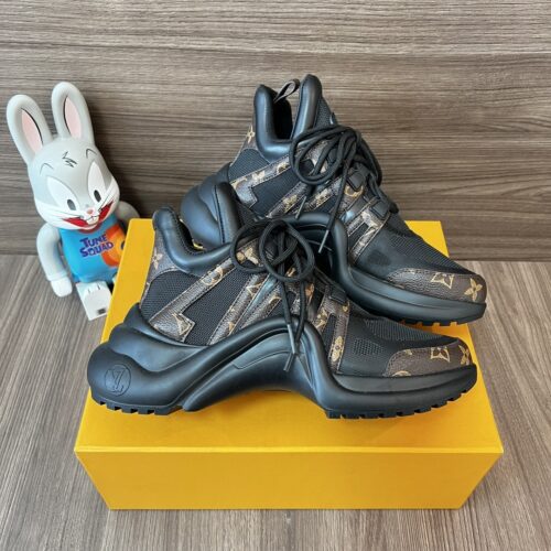 Alternative view of Louis Vuitton Archlight Sneaker Black 1A43Lb