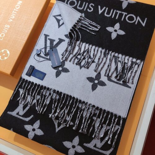 Alternative view of Louis Vuitton Essential Scarf Black M77853