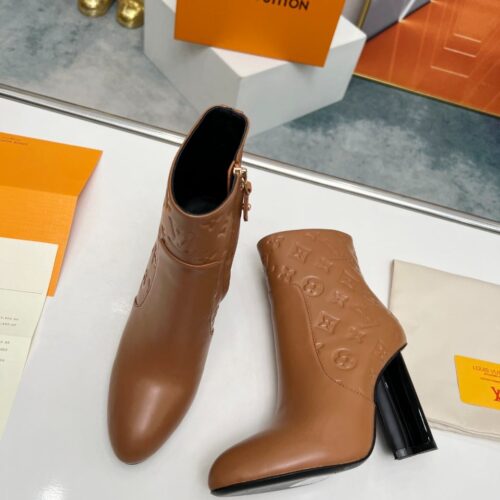 Alternative view of Louis Vuitton Silhouette Ankle Boot Brown