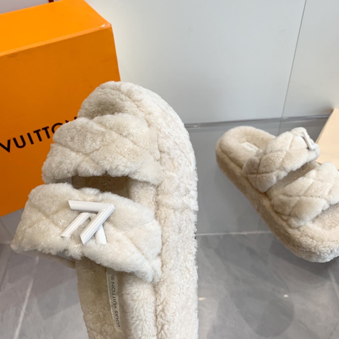 Louis Vuitton LV Sunset Platform Comfort Fur Mule Beige 1Actvf - Image 4