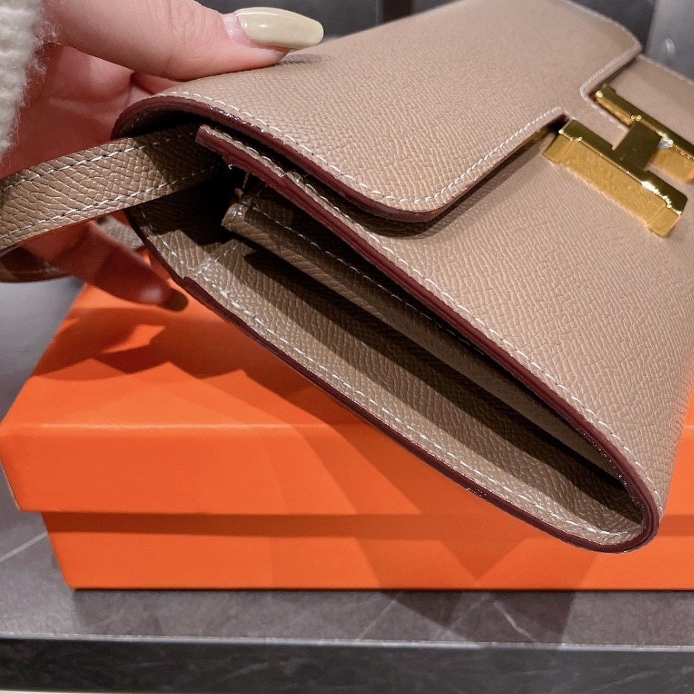 Hermès Constance To Go Wallet Epsom Crossbody Bag Etoupe 21Cm H080125CC18 - Image 6