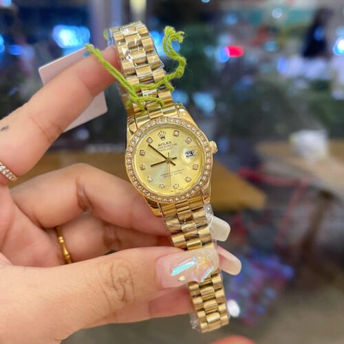 Alternative view of Rolex Lady Datejust Oyster Yellow Gold And Yellow 28Mm
