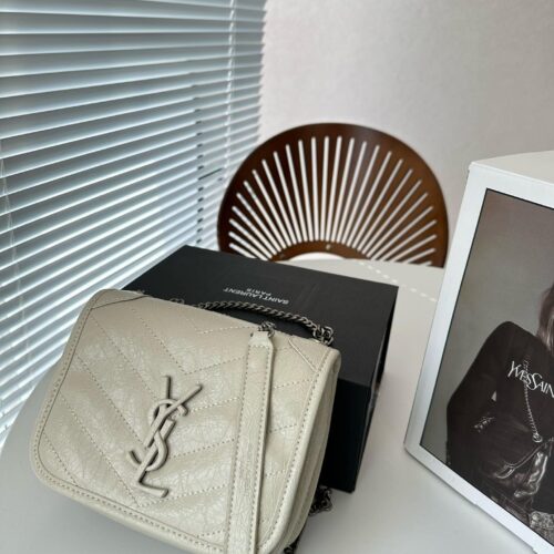 Alternative view of Saint Laurent Niki Vintage Leather Chain Wallet Cream 19Cm