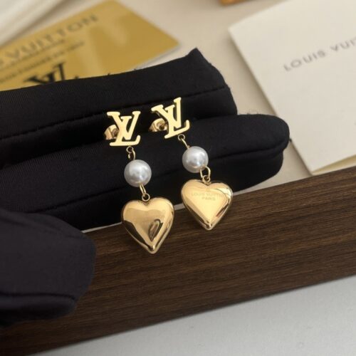 Alternative view of Louis Vuitton Lv Heart Earrings Gold M01011