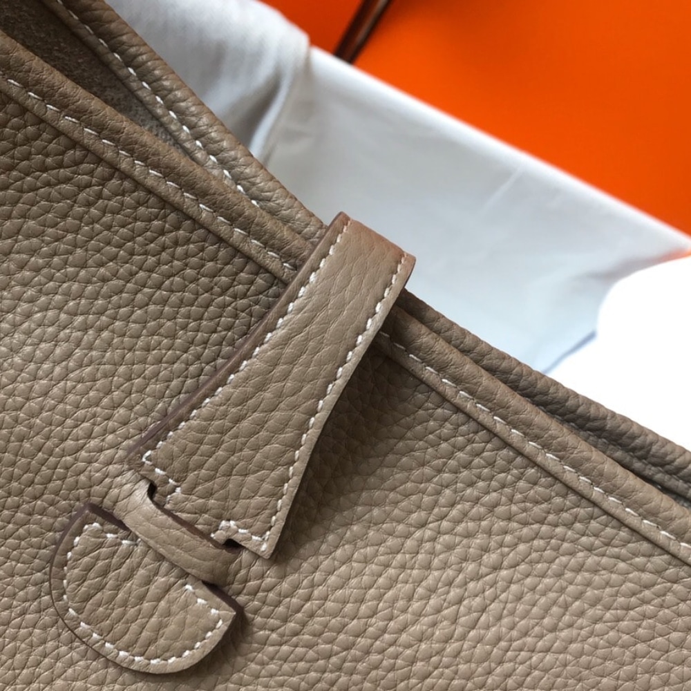 Hermes Evelyne 25 Shoulder Bag Etoupe 25Cm H056277CK18 - Image 4