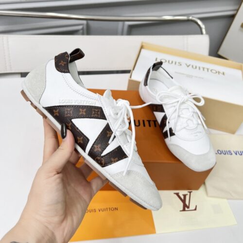Alternative view of Louis Vuitton Suede Sneakerina White 1Ahnc6