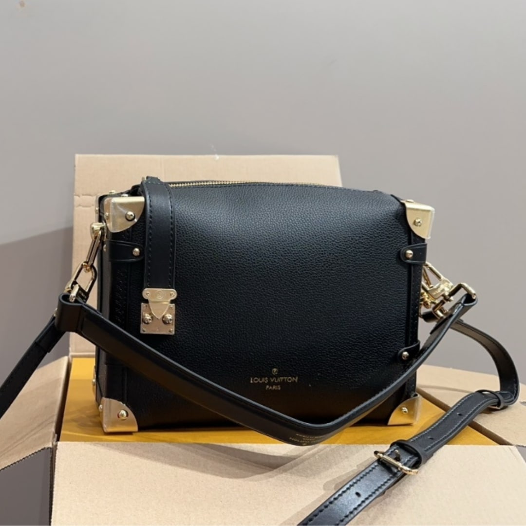 Louis Vuitton Side Trunk MM Grained Leather Shoulder Bag Black 23Cm M25160 - Image 2