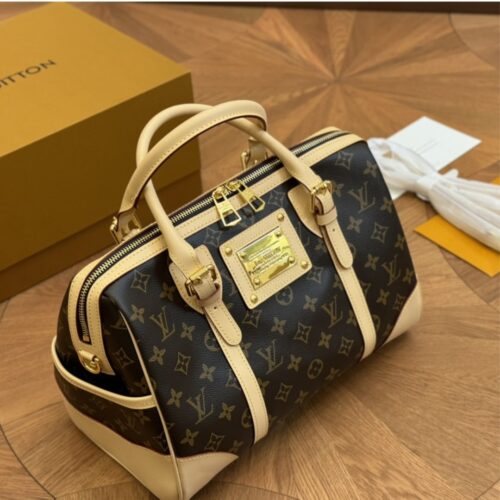 Alternative view of Louis Vuitton Berkeley Monogram Canvas Handbag Brown 32Cm M50208