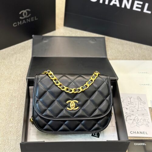 Alternative view of Chanel Messenger Mini Smooth Leather Crossbody Bags Black 23cm AS4845 B16235 94305