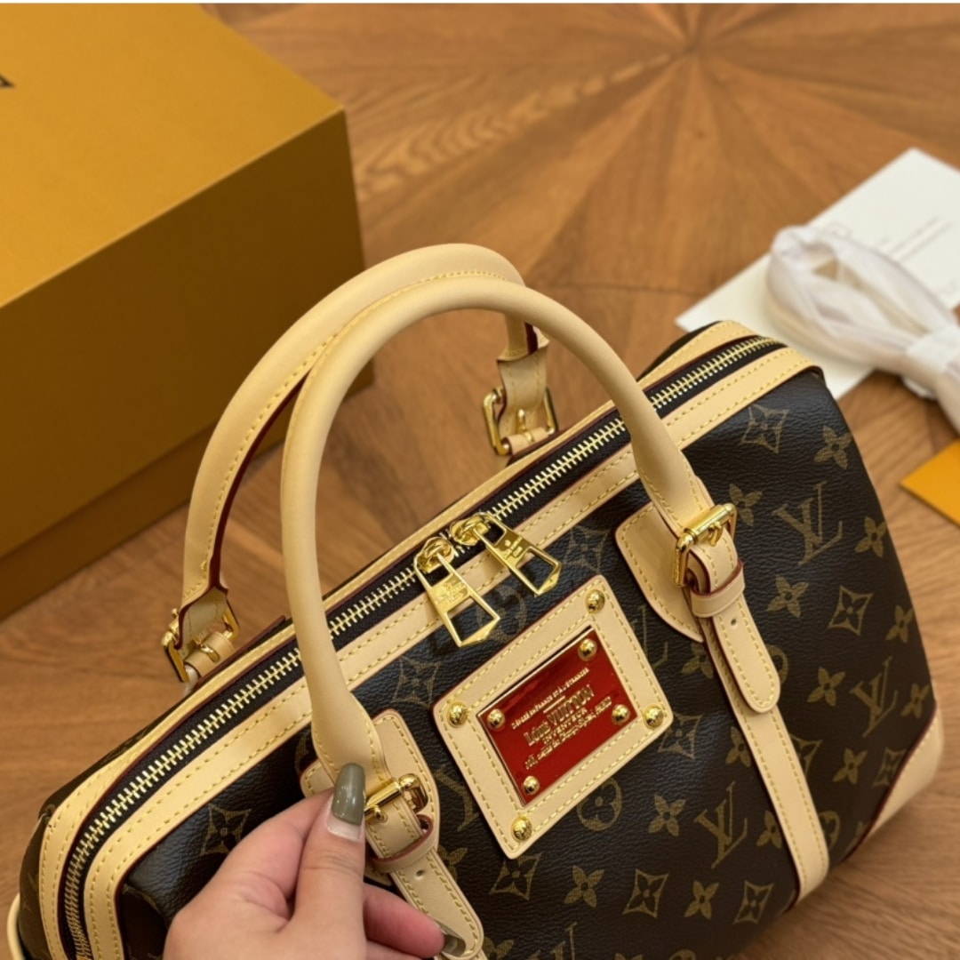 Louis Vuitton Berkeley Monogram Canvas Handbag Brown 32Cm M50208 - Image 4