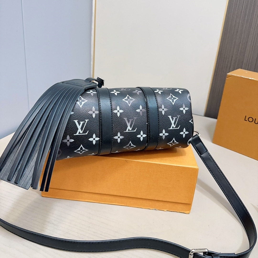 Louis Vuitton Keepall Bandoulière 25 Monogram Brushed Handbag Black 25Cm M11595 - Image 4