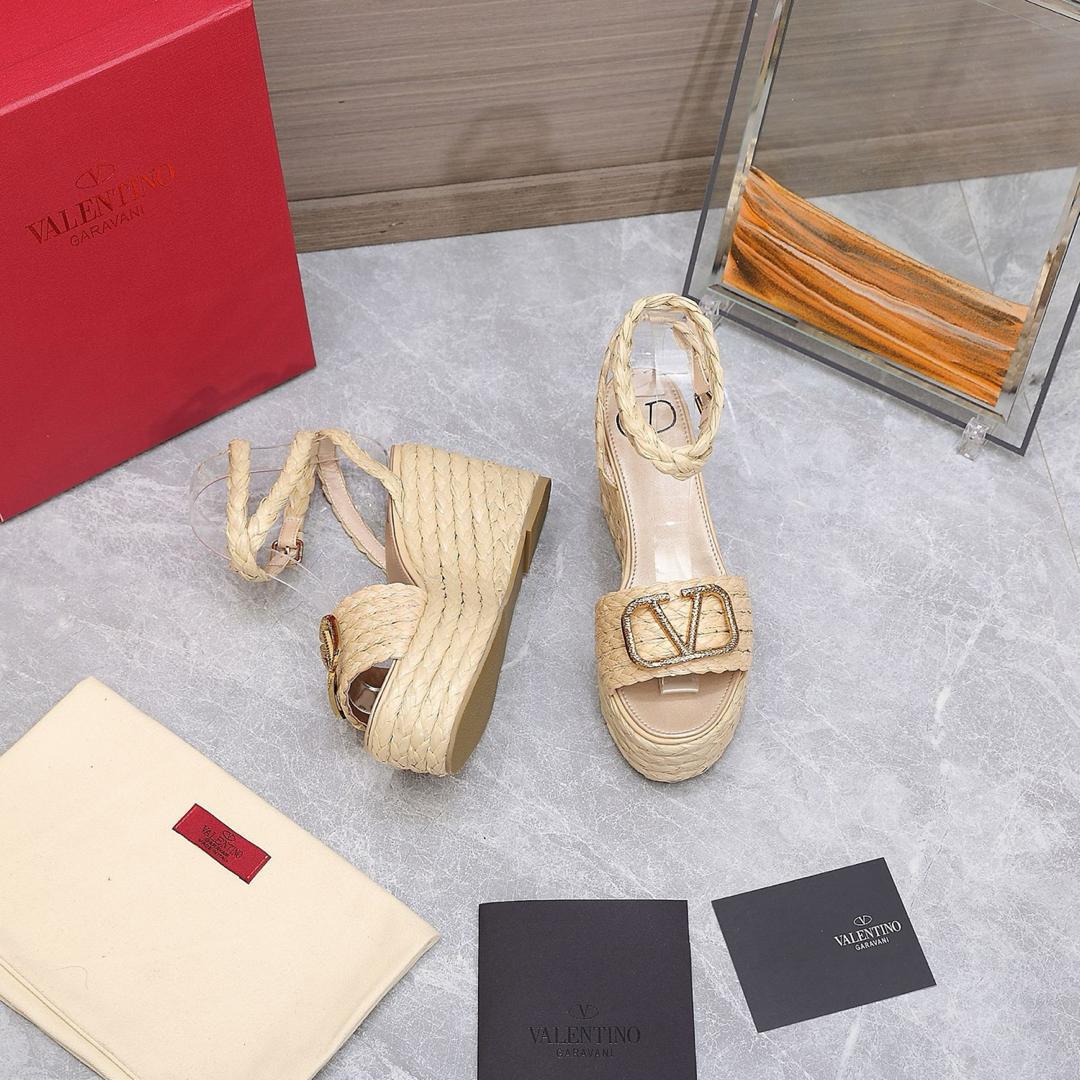 Valentino Garavani Vlogo Cut Out Wedge Sandals In Raffia Platform Natural 110mm - Image 6