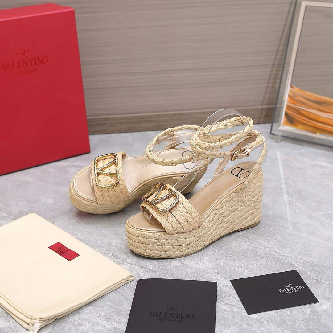 Valentino Garavani Vlogo Cut Out Wedge Sandals In Raffia Platform Natural 110mm - Image 3