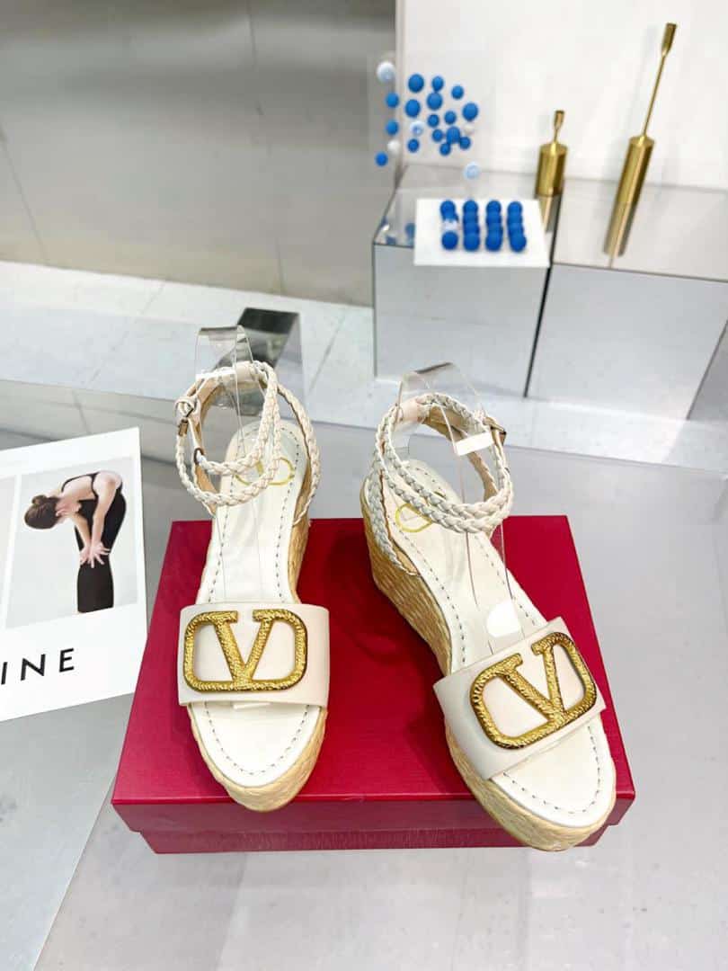 Valentino Garavani VLogo Signature Espadrille Raffia Wedge Sandals White - Image 2