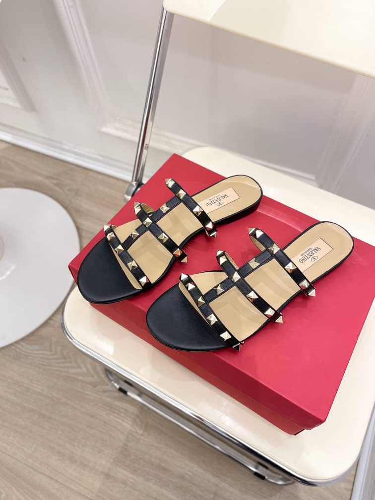 Valentino Garavani Rockstud Flat Slide Sandal 5mm Black 5W2S0C49VOD 0NO - Image 2