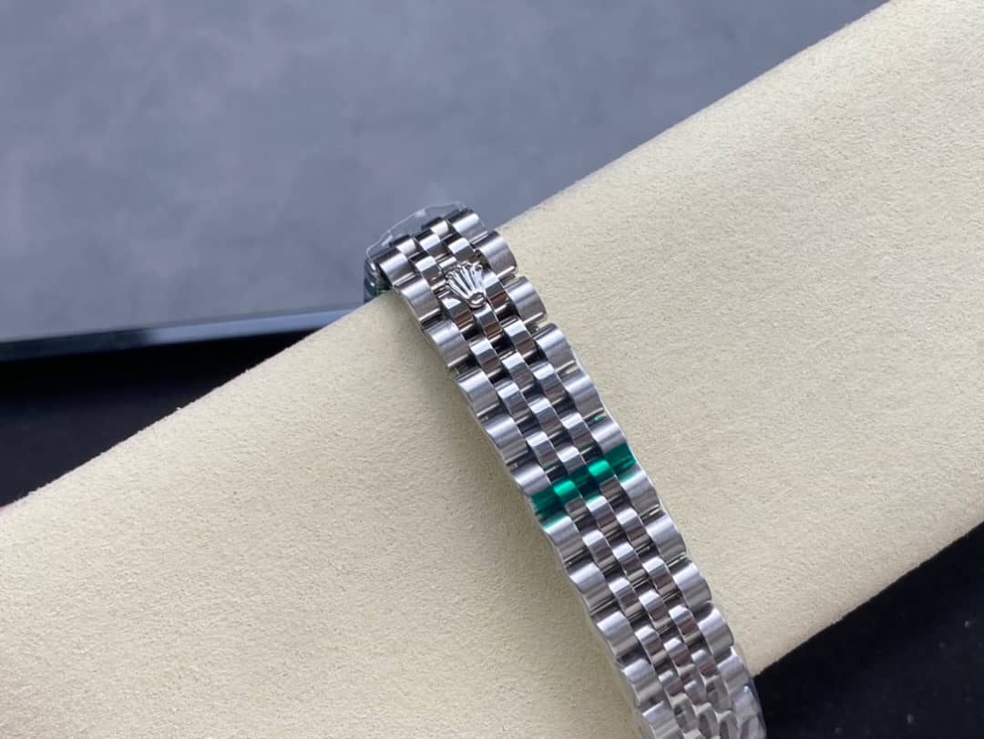 Rolex Lady Datejust 31 Oyster Oystersteel White Gold And Silver 31Mm - Image 6