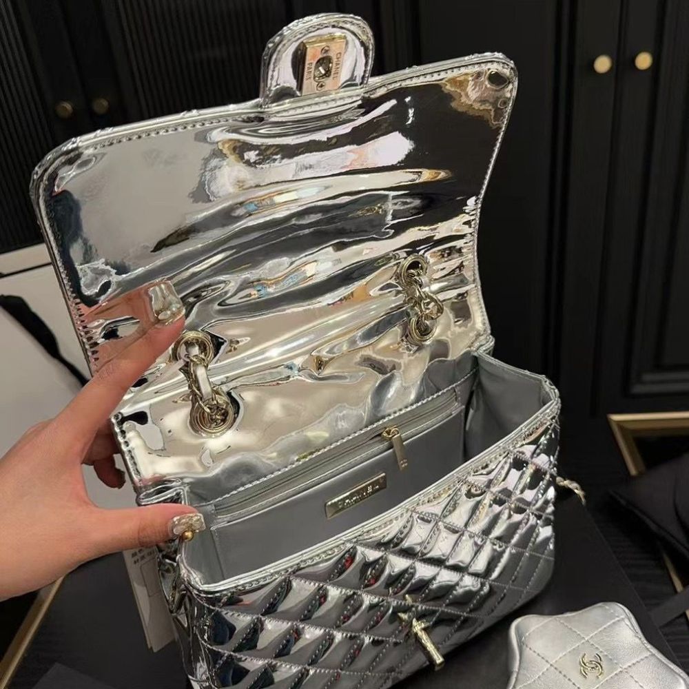 Chanel Star Mini Patent Leather Flap Bag Metallic Silver 23cm - Image 6