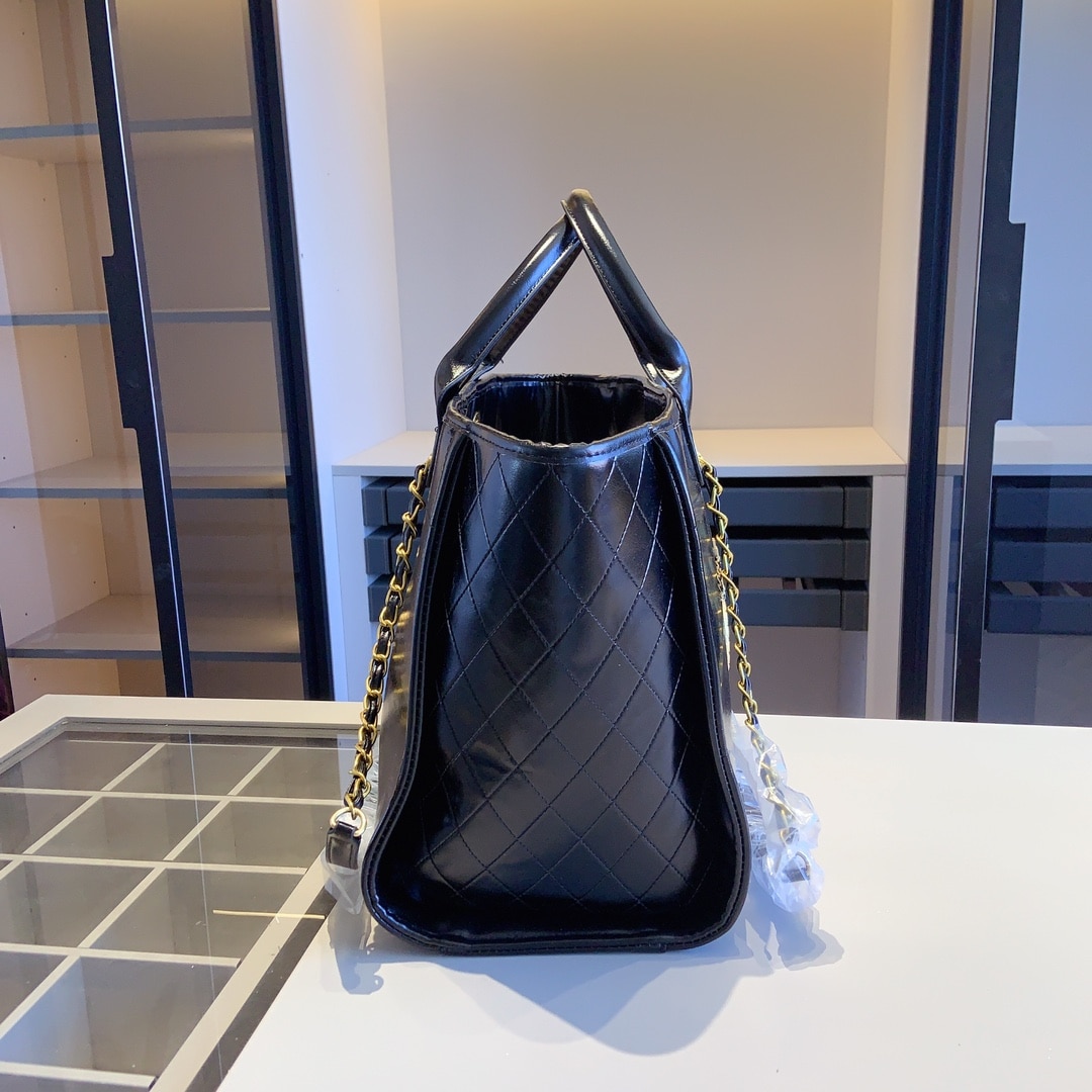 Chanel Deauville Large Smooth Leather Tote Bag Black 38cm - Image 3