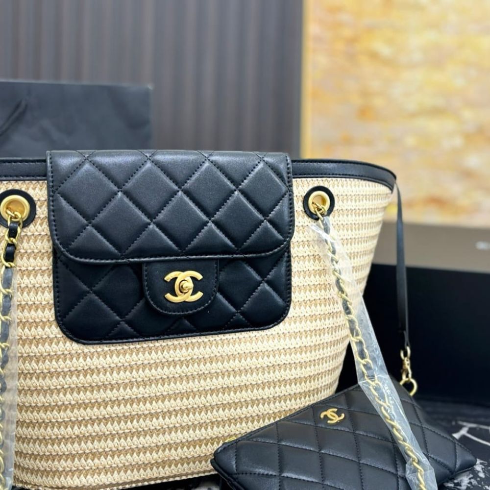 Chanel Shopping Bag Small Braided Straw Tote Bag Beige Black 26cm - Image 4