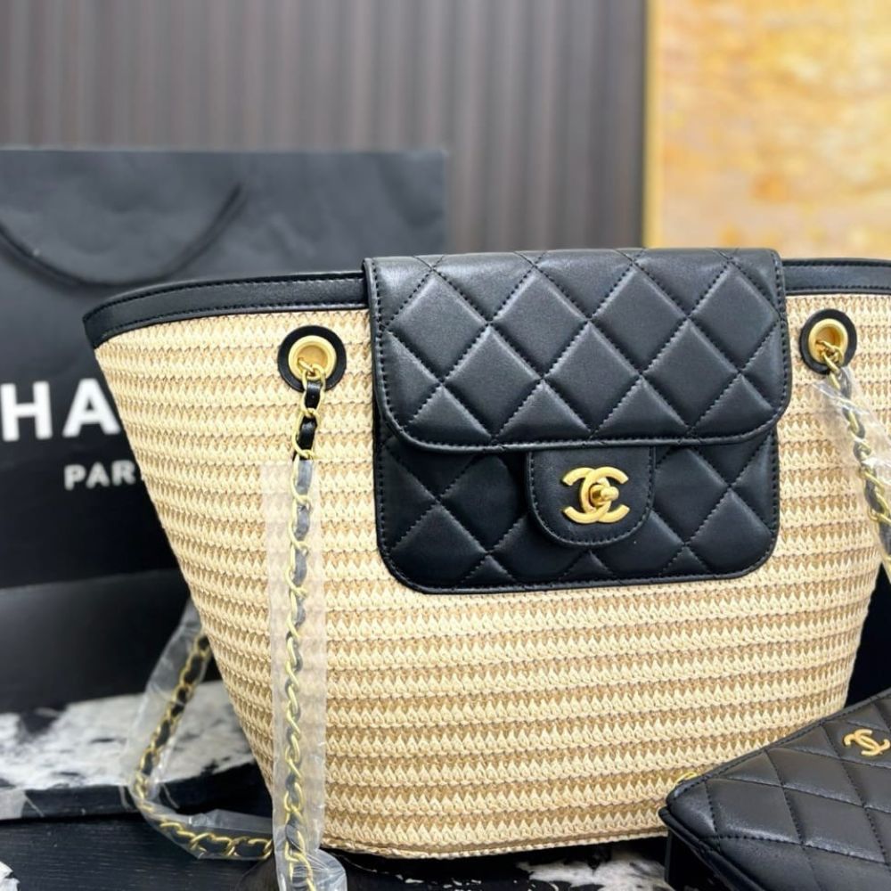Chanel Shopping Bag Small Braided Straw Tote Bag Beige Black 26cm - Image 3