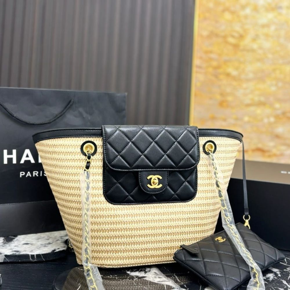 Chanel Shopping Bag Small Braided Straw Tote Bag Beige Black 26cm - Image 2
