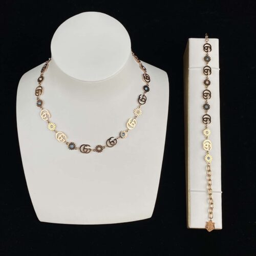 Alternative view of Gucci Interlocking Necklace Gold