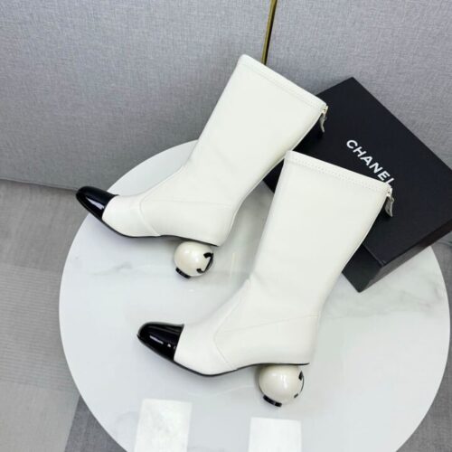 Alternative view of Chanel Mid Boots Smooth Leather White and Black G46776 B22203 U4187
