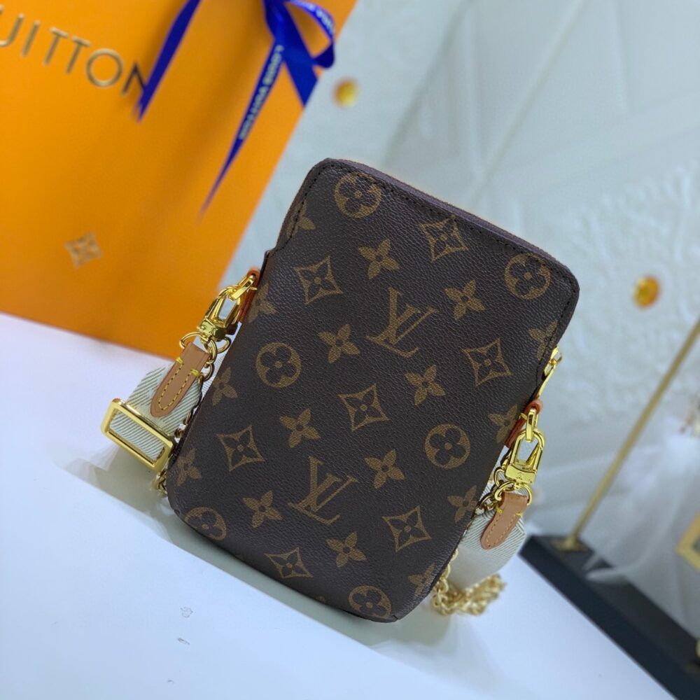 Louis Vuitton Utility Phone Pocket Crossbody Bag 19Cm M80746 - Image 3