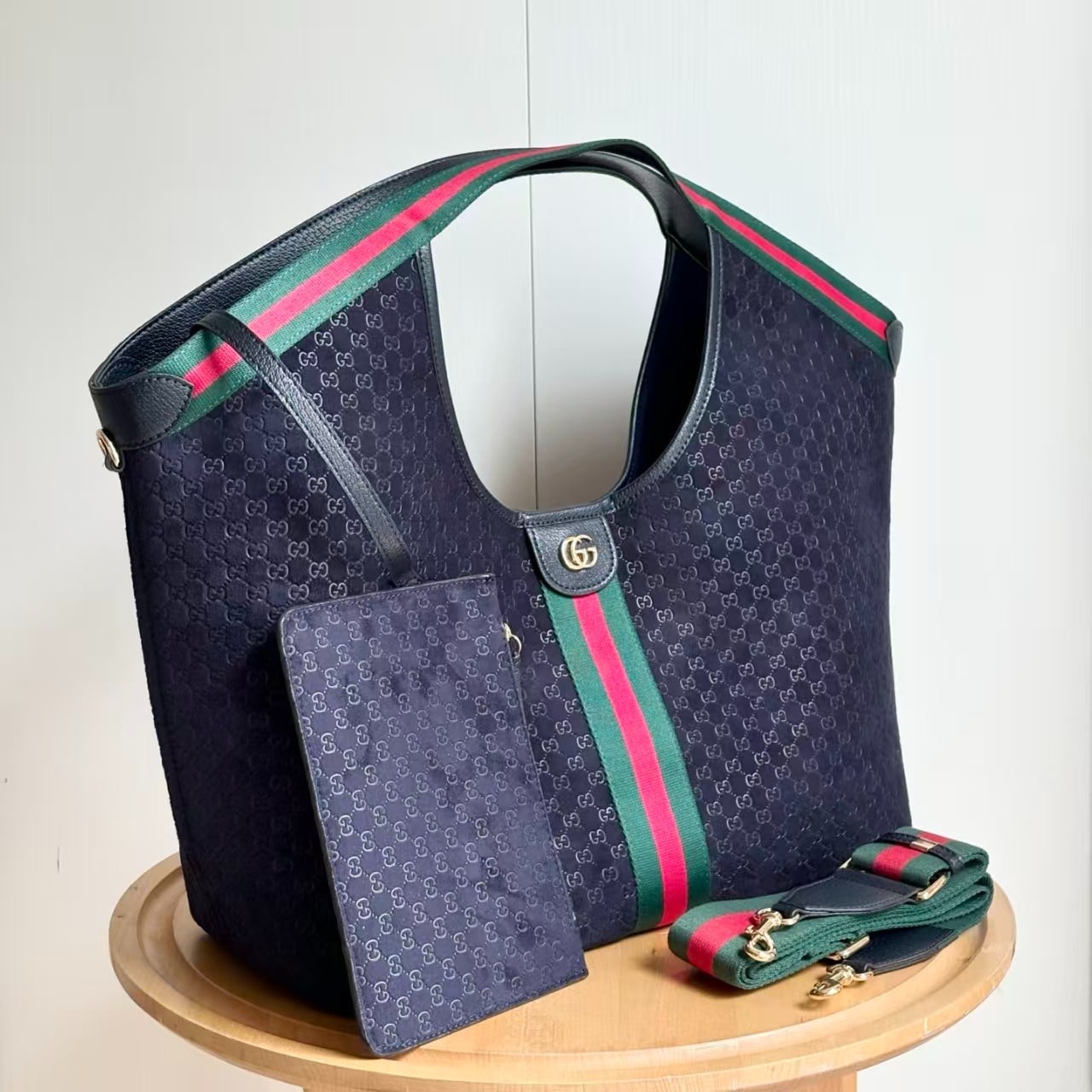 Gucci Giglio Large Suede Tote Bag Dark Blue 60Cm 853971 Caabv 4541 - Image 3
