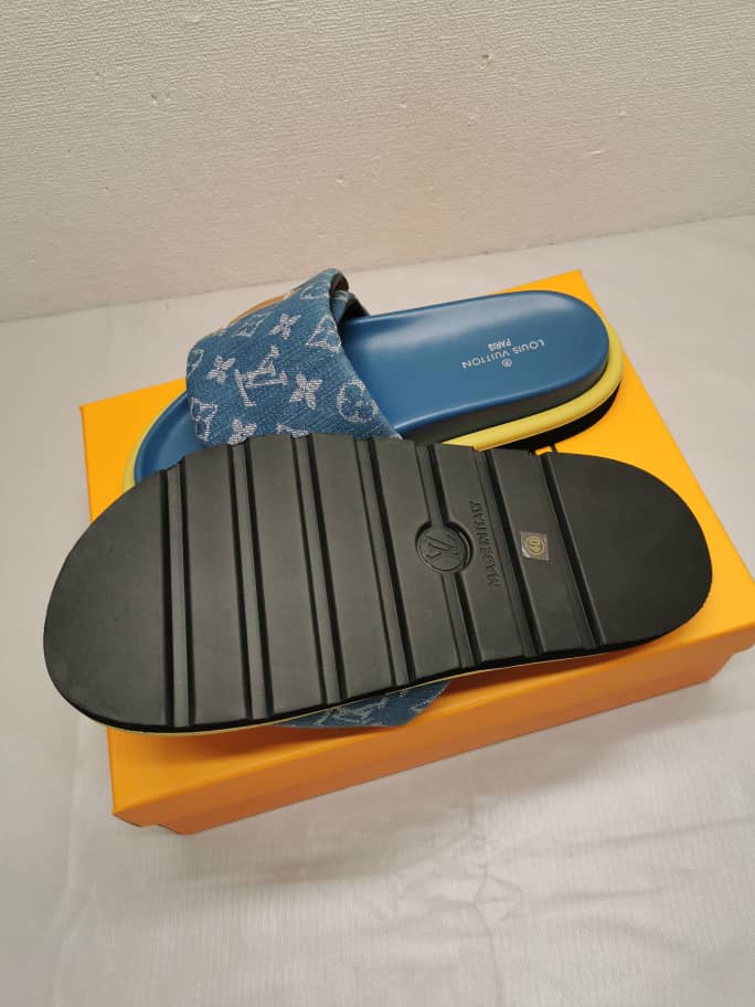 Louis Vuitton Pool Pillow Flat Comfort Monogram Denim Mules Blue 1AGUZP - Image 6
