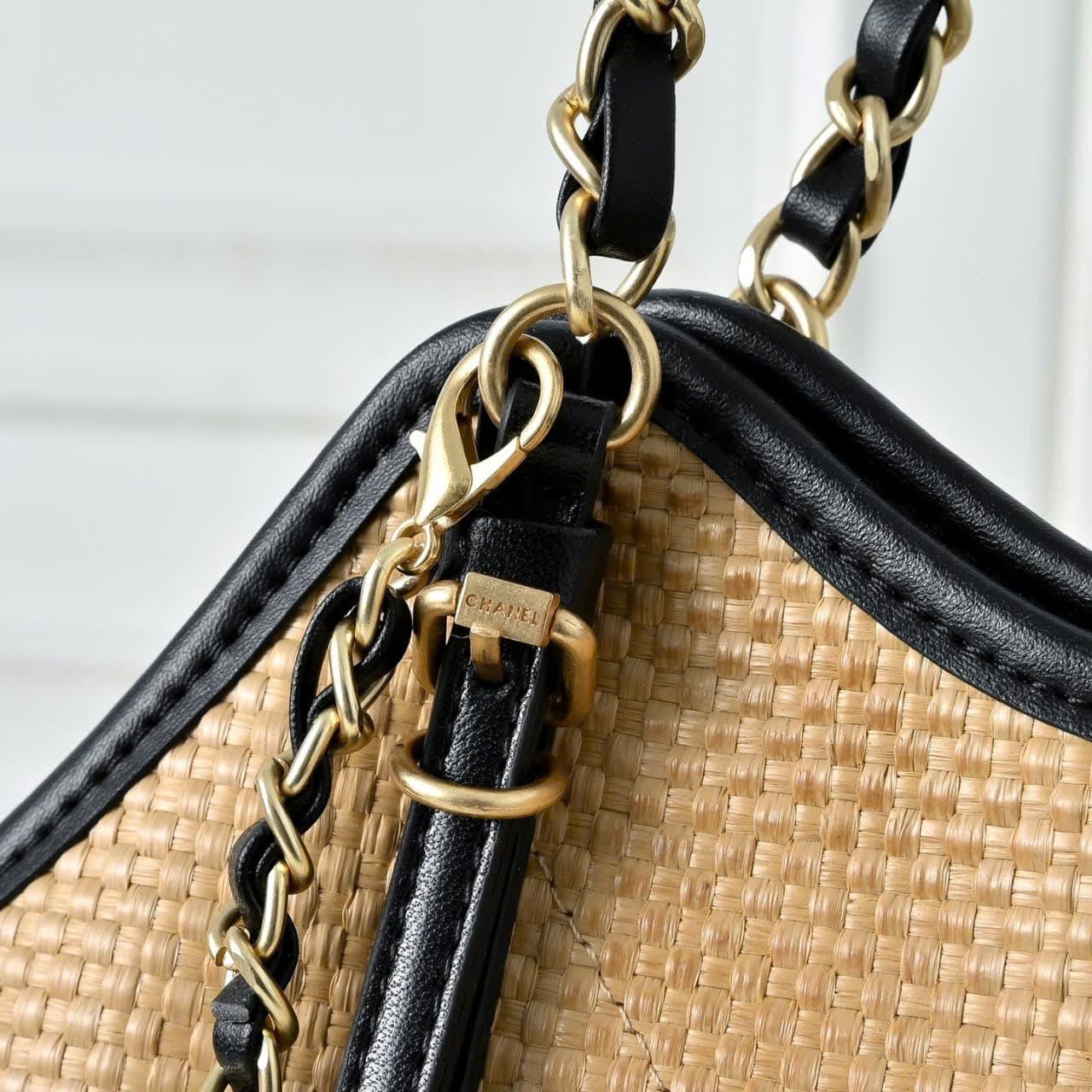 Chanel Shopping Bag Medium Braided Raffia Tote Bag Beige 30cm - Image 4