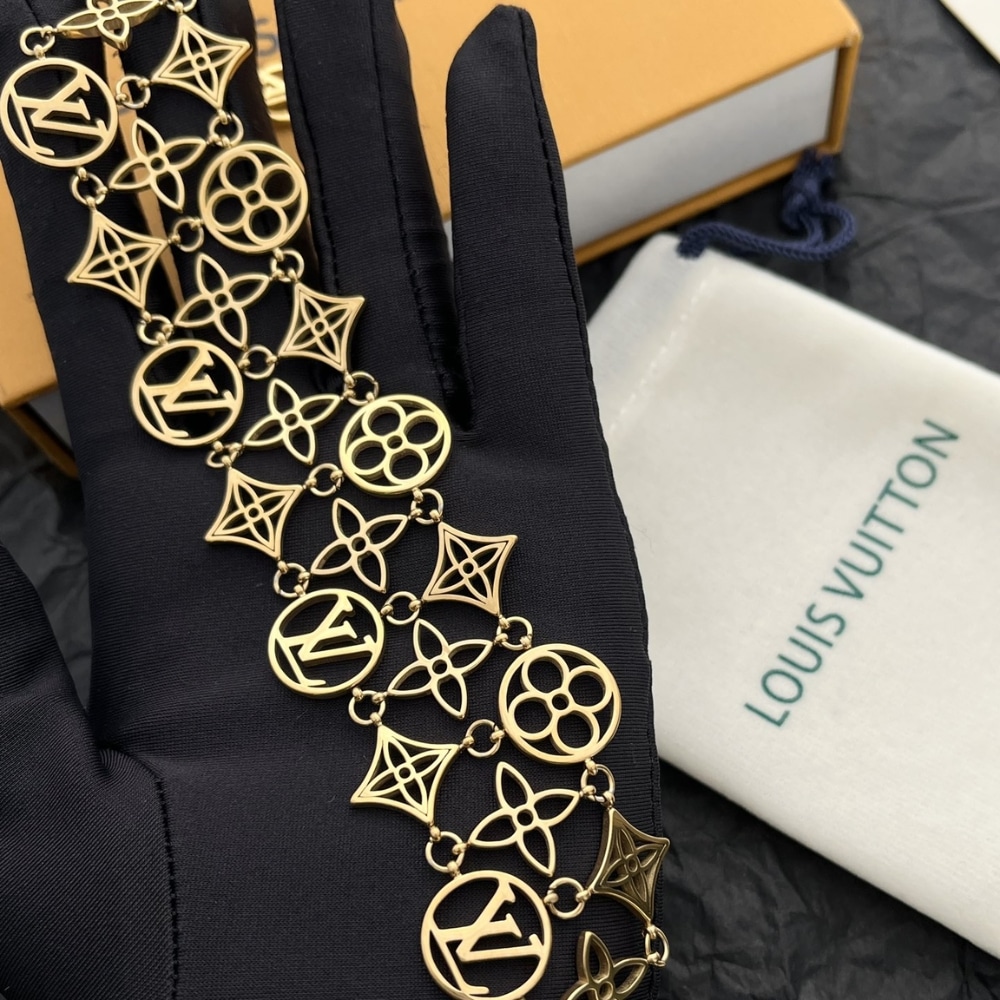Louis Vuitton LV Lace Gold Tone Metal Bracelet M1631A - Image 4