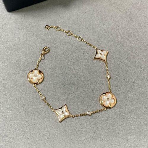 Alternative view of Louis Vuitton Color Blossom BB Pearl Bracelet Pink Gold Q95596
