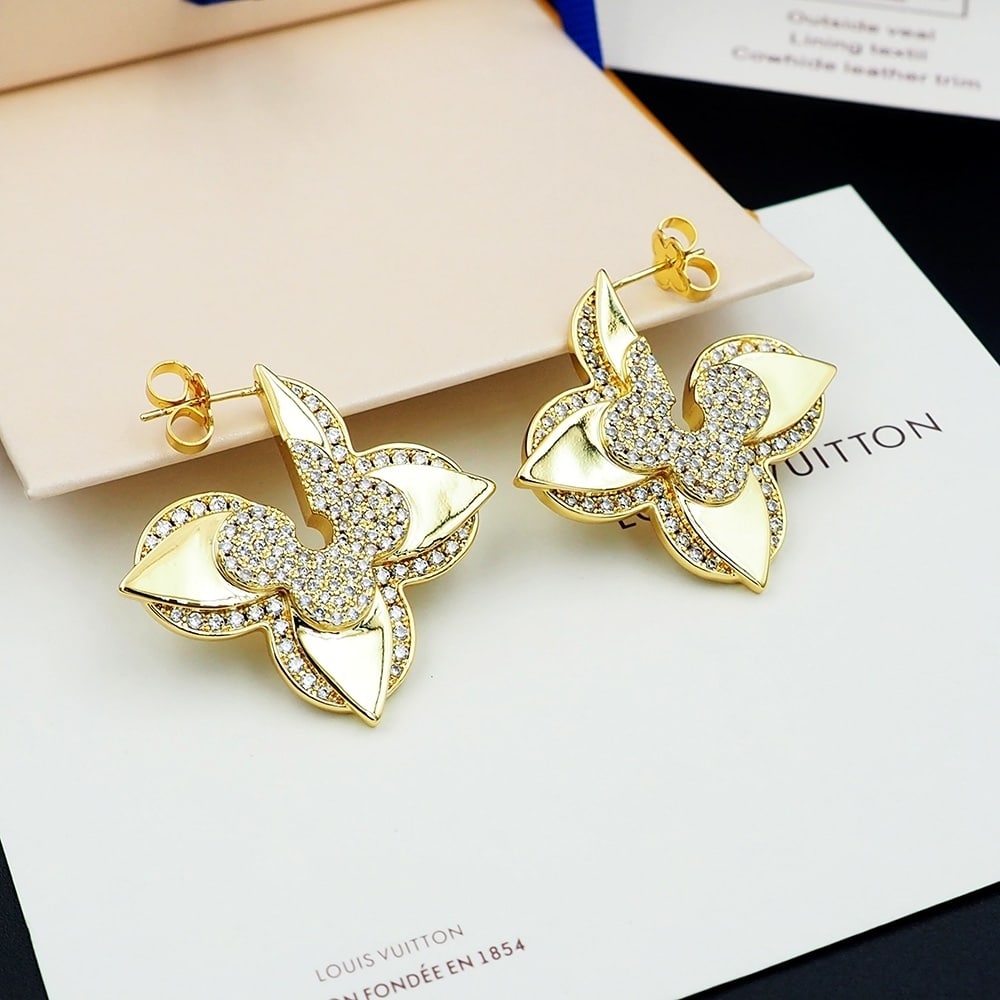 Louis Vuitton LV Medaillon Gold Tone Metal Earrings M01995 - Image 5