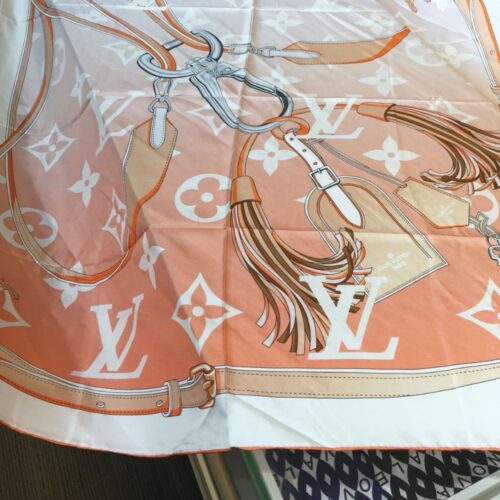 Alternative view of Louis Vuitton Monogram Gradient Printed Square Scarf Brume 90cm M76776
