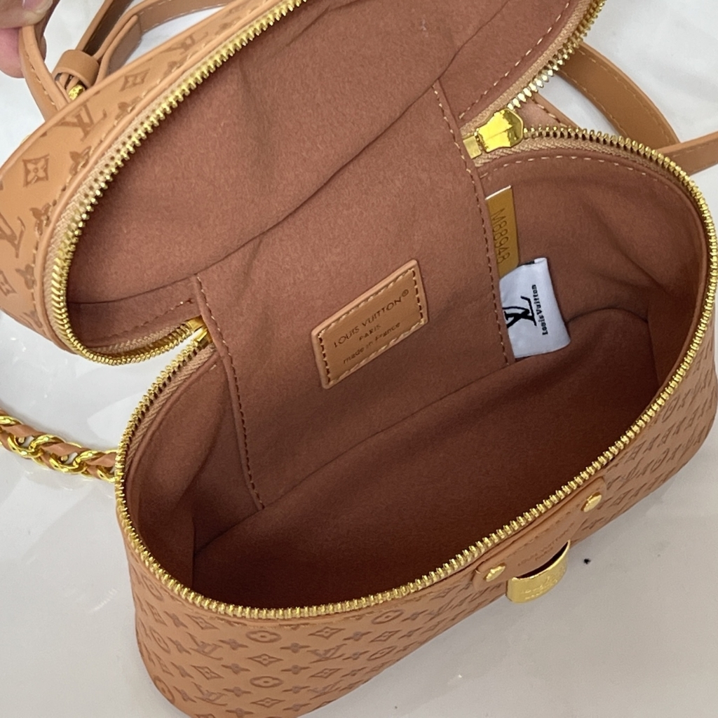 Louis Vuitton Vanity Chain Pouch Minigram Canvas Handbag Noisette 19cm - Image 9