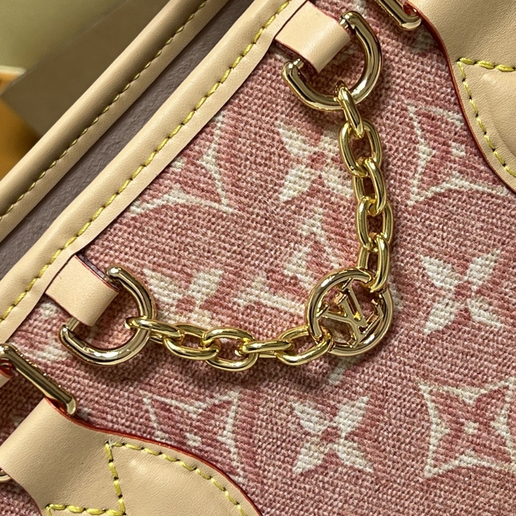 Louis Vuitton OnTheGo PM Monogram Emblème Handbag Pink 25cm - Image 4