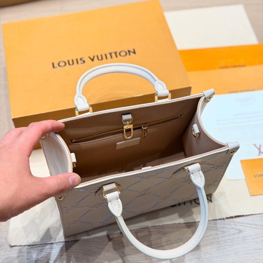Louis Vuitton Onthego PM Monogram Empreint Couturee Handbag Ivory 25cm - Image 7