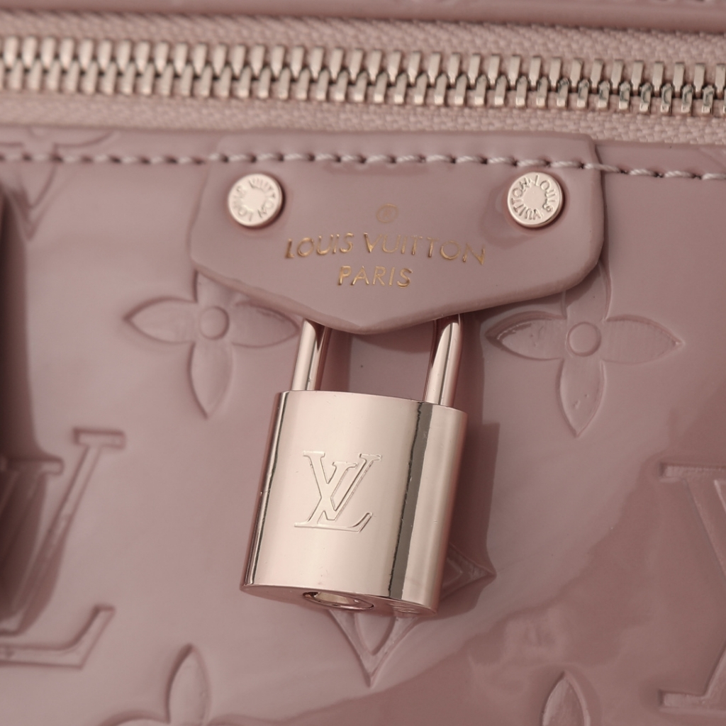 Louis Vuitton Vanity Chain Pouch Monogram Empreint Handbag Light Pink 19cm - Image 6