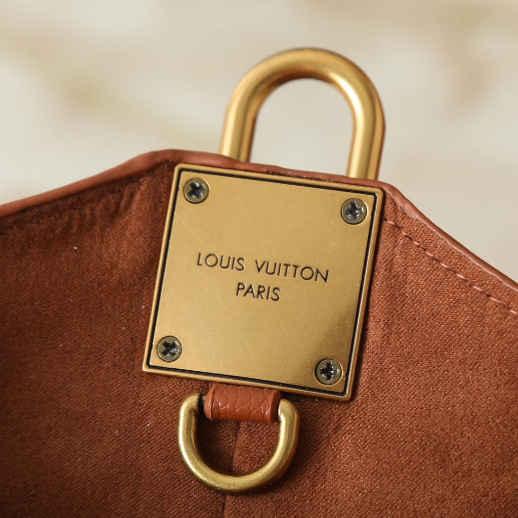 Louis Vuitton Low Key Hobo MM Grained And Suede Hobo Bag Cognac 28cm M29156 - Image 7