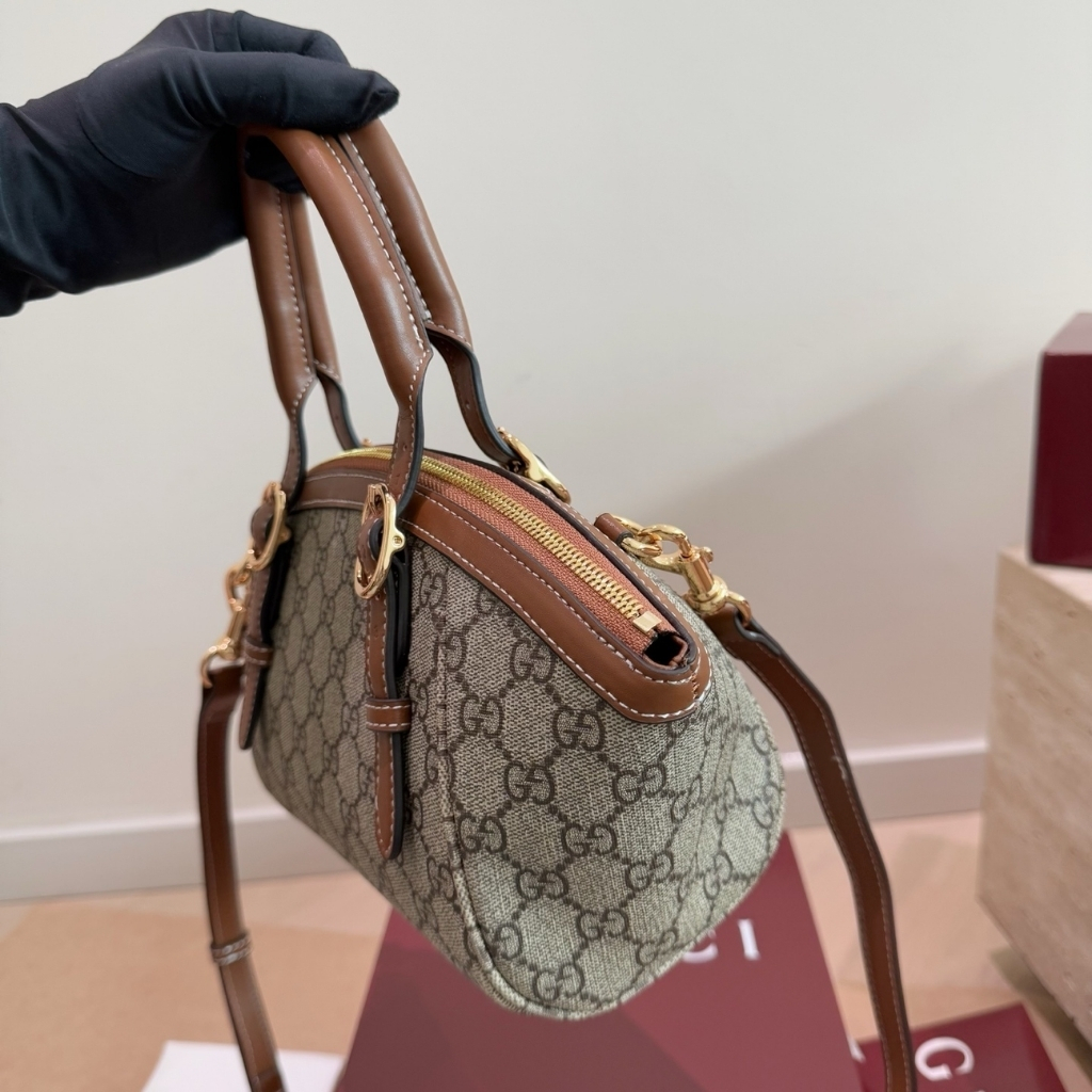 Gucci Emblem Mini GG Monogram Handbag Beige And Brown 21Cm 839005FAD6L9758 - Image 3