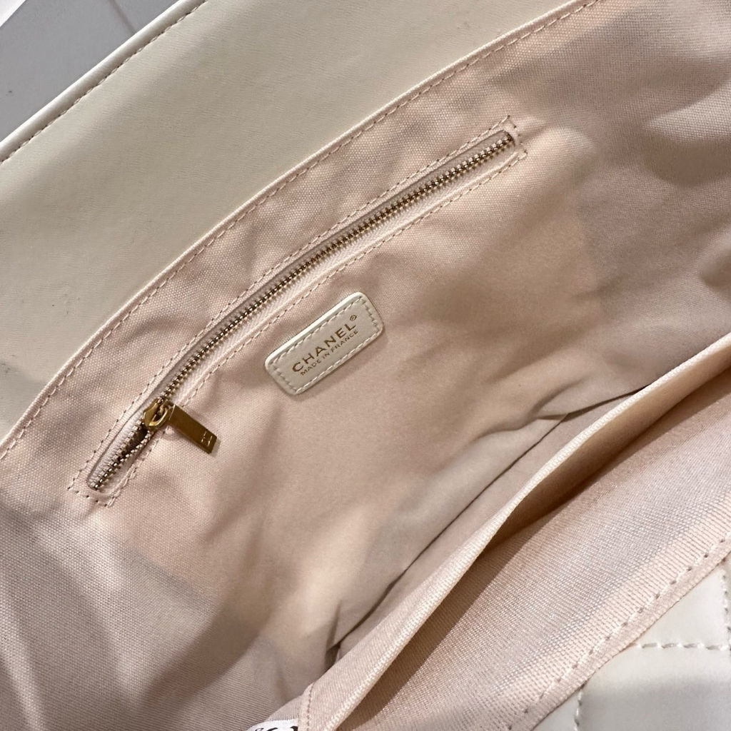 Chanel Shopping Bag Large Braided Straw Tote Bag Beige White 31cm AS5952B22647U6022 - Image 5