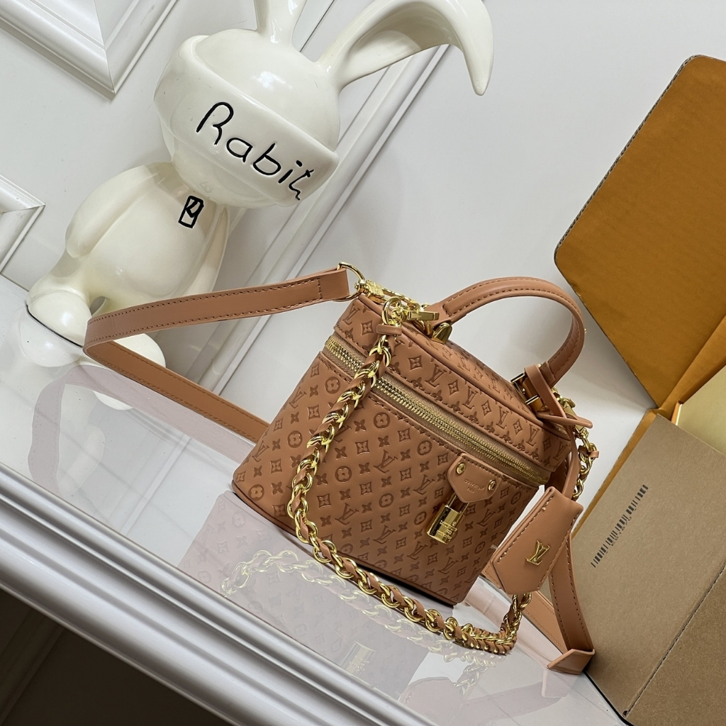 Louis Vuitton Vanity Chain Pouch Minigram Canvas Handbag Noisette 19cm - Image 3