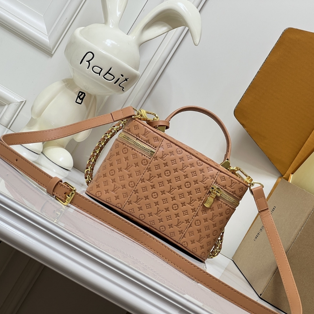 Louis Vuitton Vanity Chain Pouch Minigram Canvas Handbag Noisette 19cm - Image 7