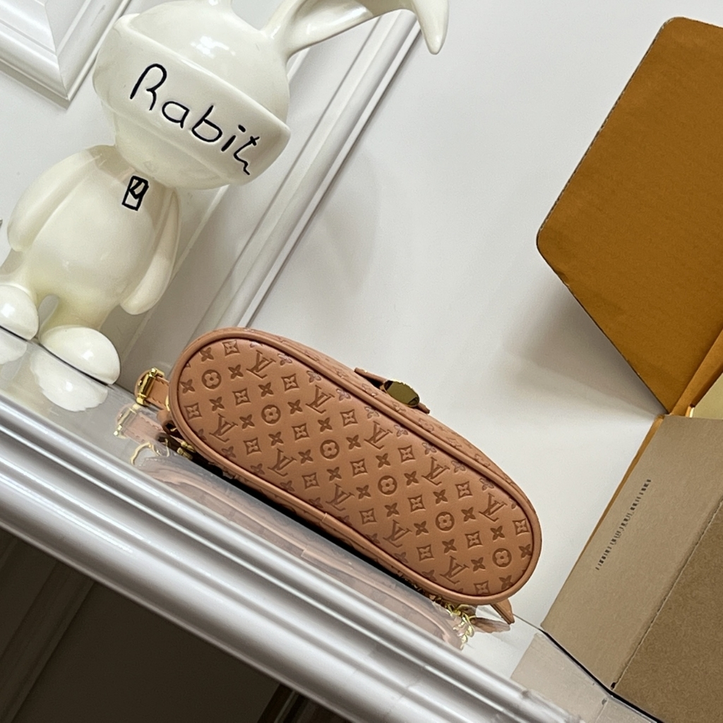 Louis Vuitton Vanity Chain Pouch Minigram Canvas Handbag Noisette 19cm - Image 8