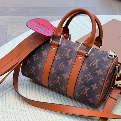 Alternative view of Louis Vuitton Keepall Bandoulière 25 Monogram Dust Shoulder Bag Brown 25Cm M11542